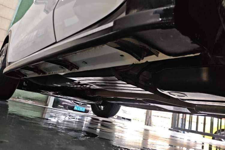 Used Kia KX5 2016 1.6T Automatic Two-Wheel Drive DLX Left Side Sill