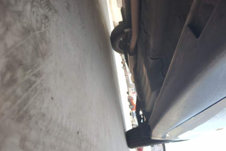 Used Kia KX5 2016 1.6T Automatic Two-Wheel Drive DLX Left Side Sill