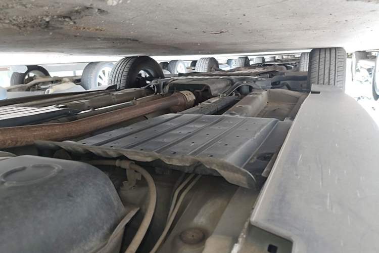 Used Kia KX5 2016 1.6T Automatic Two-Wheel Drive DLX Left Side Sill