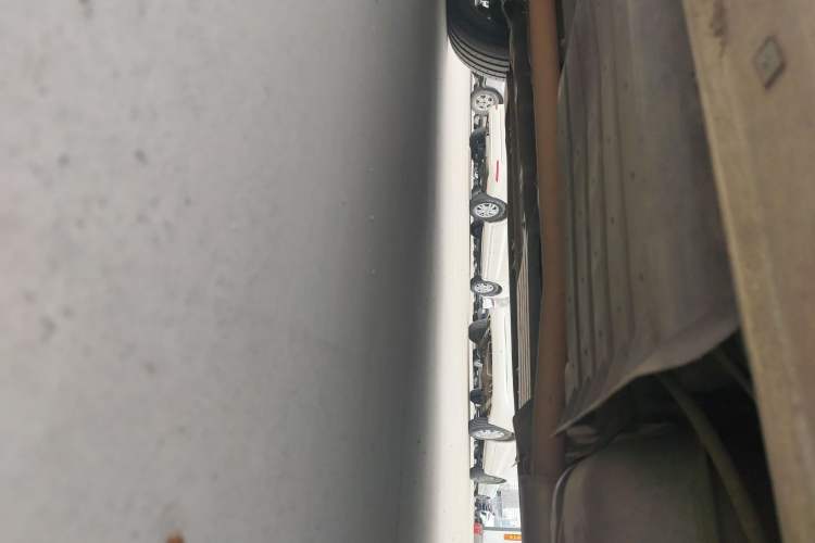 Used Kia KX5 2016 1.6T Automatic Two-Wheel Drive DLX Left Side Sill