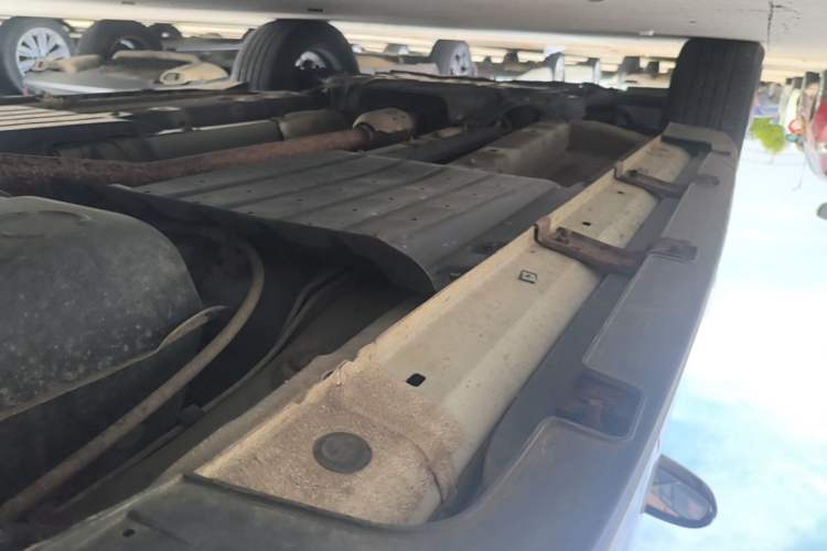 Used Kia KX5 2016 2.0L Automatic 2WD GLS Left Side Sill
