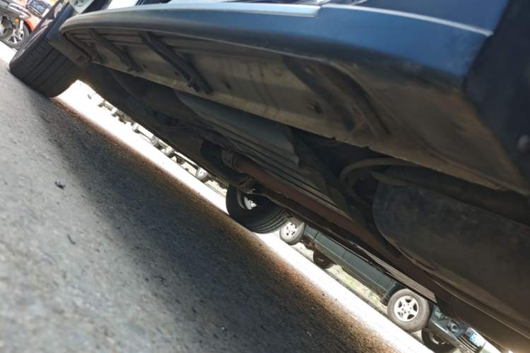 Used Kia KX5 2016 1.6T Automatic Two-Wheel Drive DLX Left Side Sill