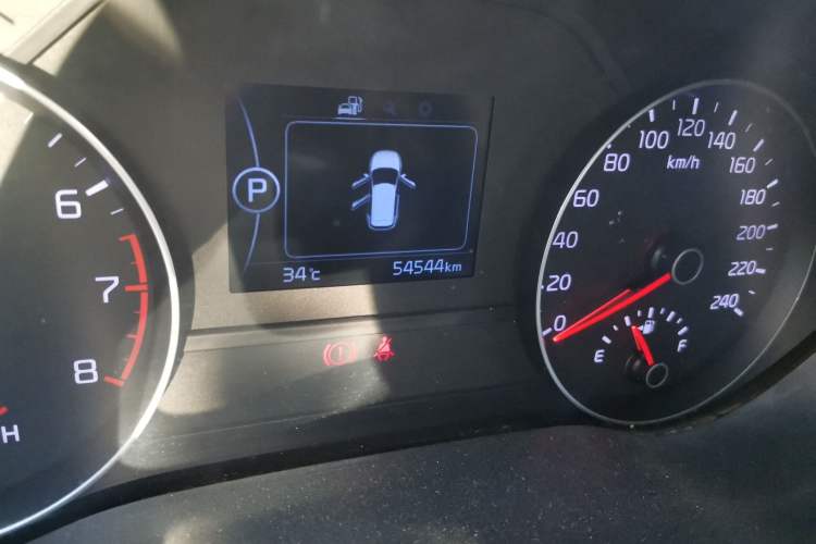 Used Kia KX5 2016 1.6T Automatic Two-Wheel Drive DLX Odometer Close Up