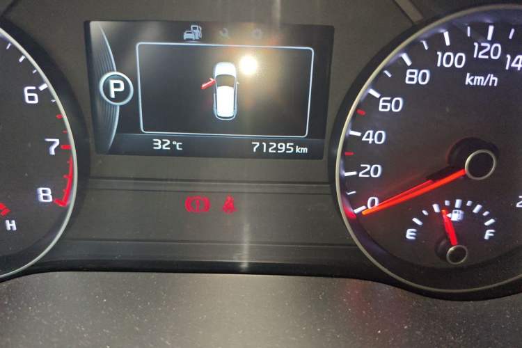 Used Kia KX5 2016 1.6T Automatic Two-Wheel Drive Premium Odometer Close Up