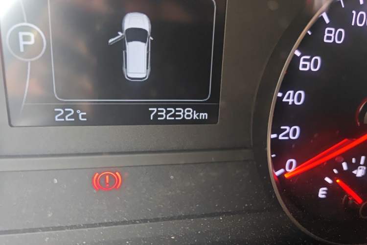 Used Kia KX5 2016 1.6T Automatic Two-Wheel Drive Premium Odometer Close Up