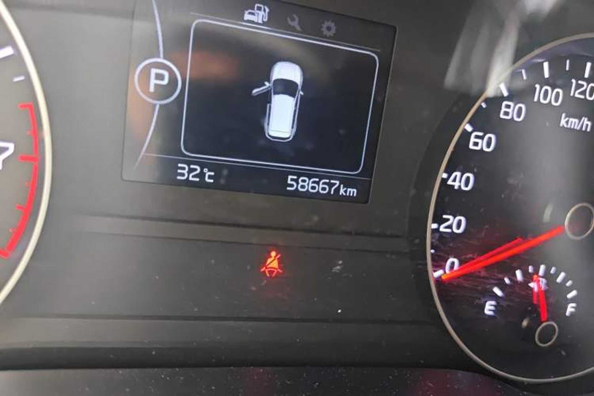Used Kia KX5 2016 1.6T Automatic Two-Wheel Drive DLX Odometer Close Up