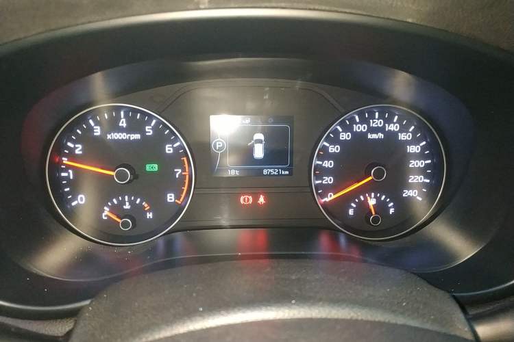 Used Kia KX5 2016 2.0L Automatic 2WD GLS Odometer Close Up