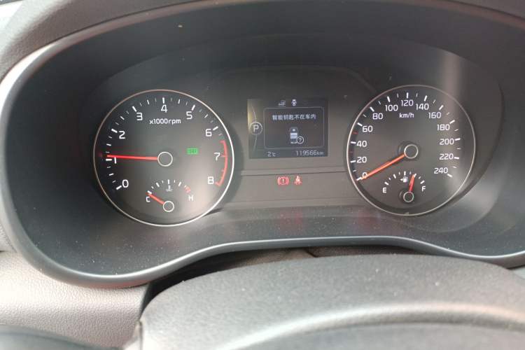 Used Kia KX5 2016 1.6T Automatic Two-Wheel Drive DLX Odometer Close Up
