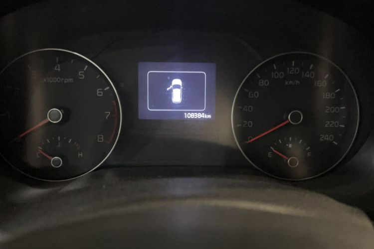 Used Kia KX5 2016 1.6T Automatic Two-Wheel Drive DLX Odometer Close Up