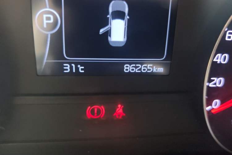 Used Kia KX5 2016 1.6T Automatic Two-Wheel Drive DLX Odometer Close Up