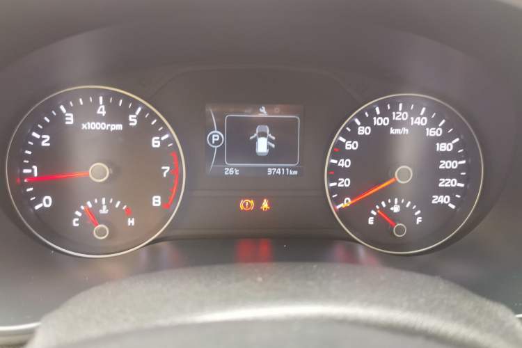 Used Kia KX5 2016 1.6T Automatic Two-Wheel Drive DLX Odometer Close Up