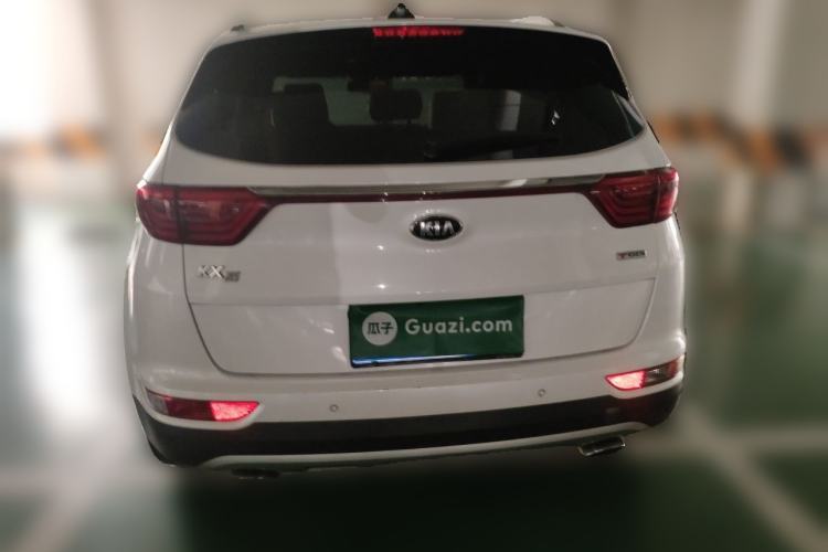 Used Kia KX5 2016 1.6T Automatic All-Wheel Drive Premium Rear