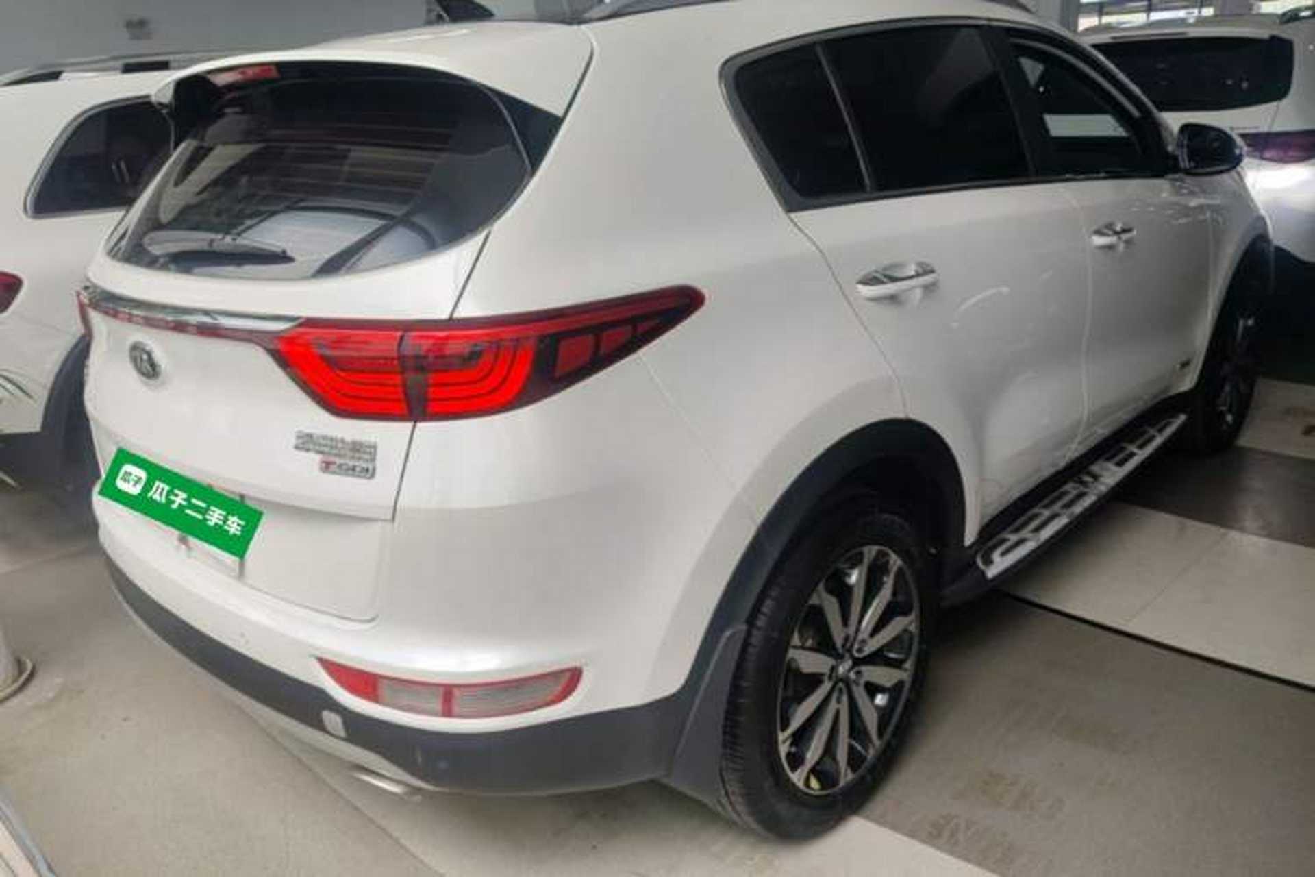 Used Kia KX5 2016 1.6T Automatic Two-Wheel Drive DLX Rear Right 45 Deg