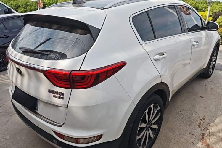 Used Kia KX5 2016 1.6T Automatic Two-Wheel Drive DLX Rear Right 45 Deg
