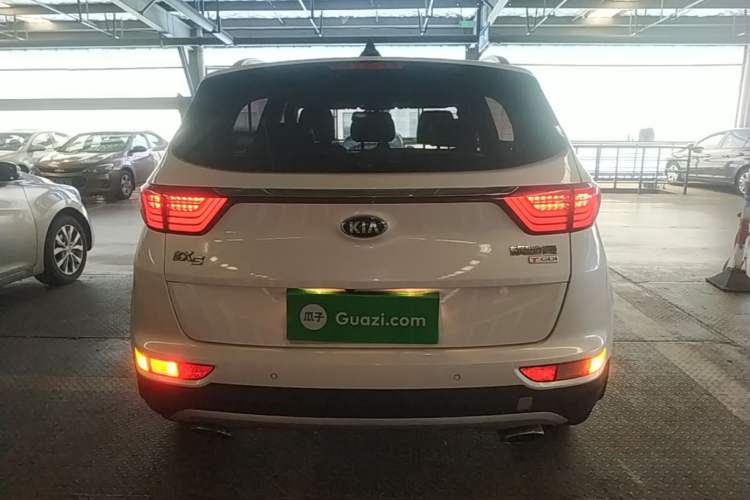 Used Kia KX5 2016 1.6T Automatic Two-Wheel Drive DLX Rear