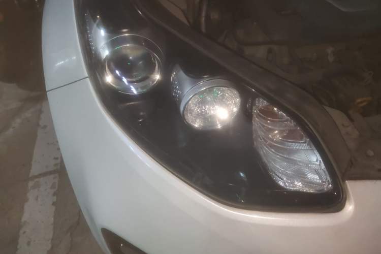 Used Kia KX5 2016 1.6T Automatic Two-Wheel Drive Premium Right Front Headlight