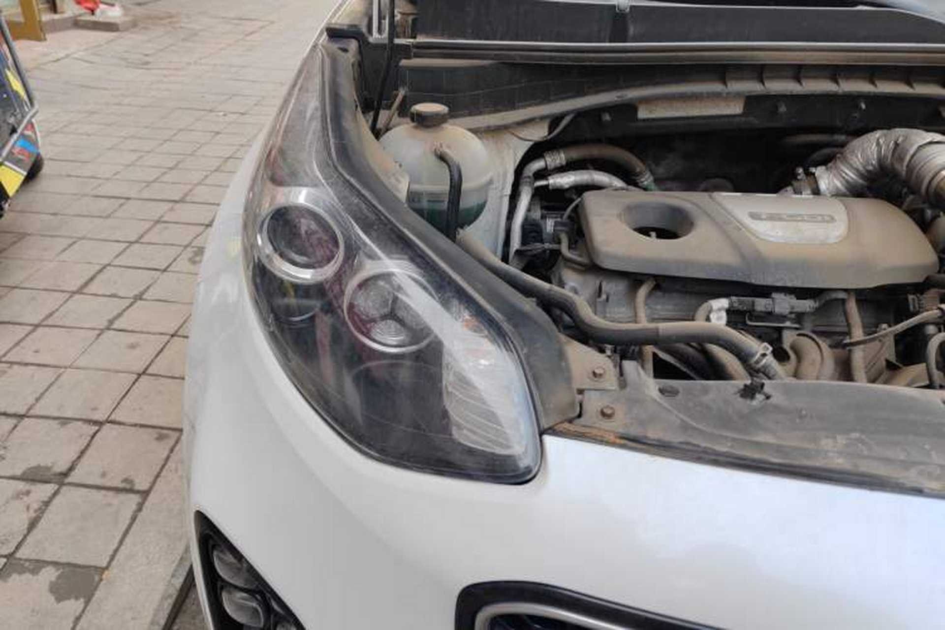 Used Kia KX5 2016 1.6T Automatic Two-Wheel Drive Premium Right Front Headlight