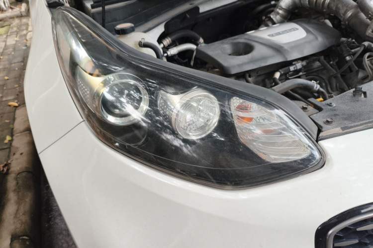 Used Kia KX5 2016 1.6T Automatic Two-Wheel Drive Premium Right Front Headlight