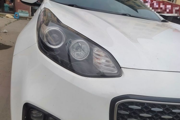 Used Kia KX5 2016 1.6T Automatic Two-Wheel Drive DLX Right Front Headlight