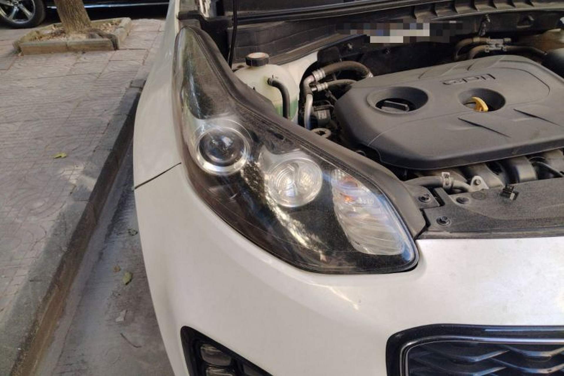Used Kia KX5 2016 2.0L Automatic 2WD GLS Right Front Headlight