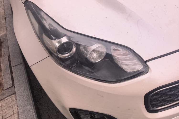Used Kia KX5 2016 1.6T Automatic Two-Wheel Drive Premium Right Front Headlight