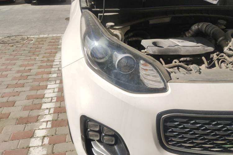 Used Kia KX5 2016 1.6T Automatic Two-Wheel Drive Premium Right Front Headlight