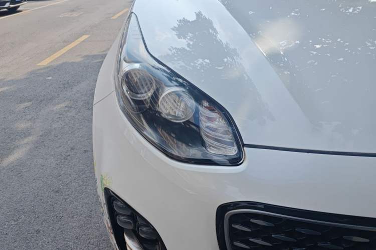 Used Kia KX5 2016 1.6T Automatic Two-Wheel Drive Premium Right Front Headlight