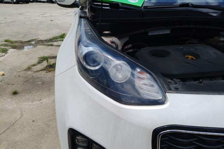 Used Kia KX5 2016 2.0L Automatic 2WD GLS Right Front Headlight