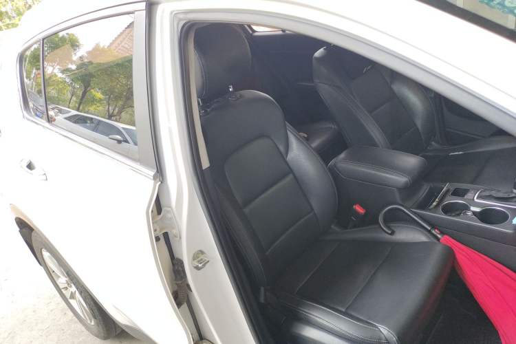 Used Kia KX5 2016 2.0L Automatic 2WD GL Right Front Seat