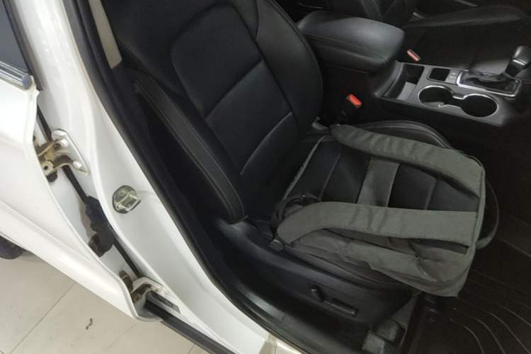 Used Kia KX5 2016 2.0L Automatic 2WD GLS Right Front Seat