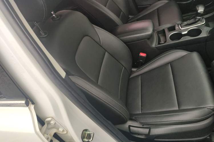 Used Kia KX5 2016 2.0L Automatic 2WD GLS Right Front Seat