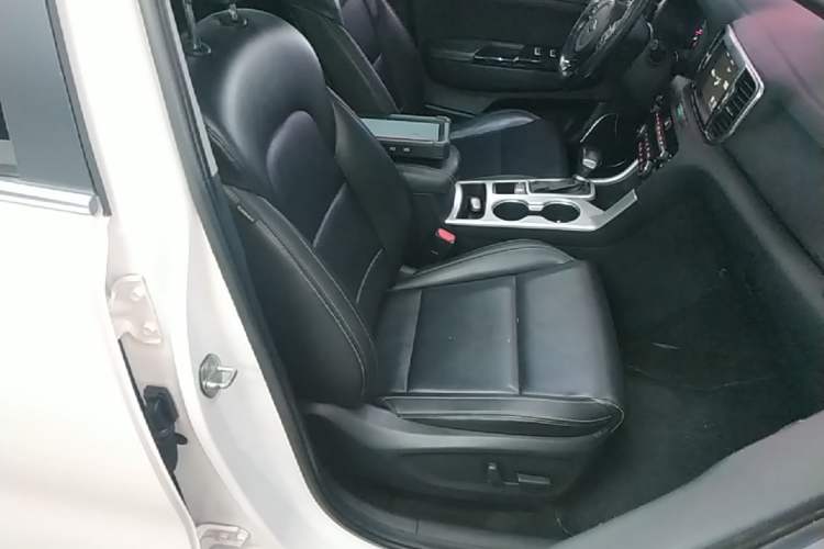 Used Kia KX5 2016 1.6T Automatic Two-Wheel Drive DLX Right Front Seat