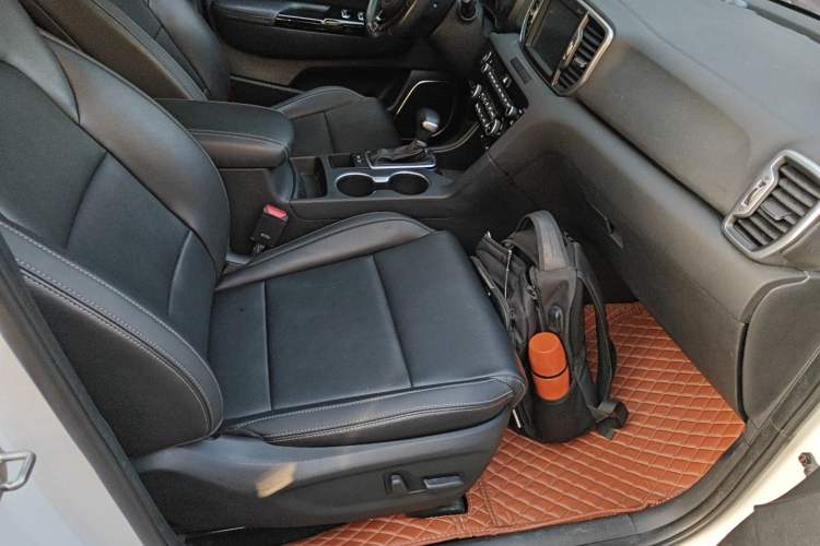 Used Kia KX5 2016 1.6T Automatic Two-Wheel Drive DLX Right Front Seat
