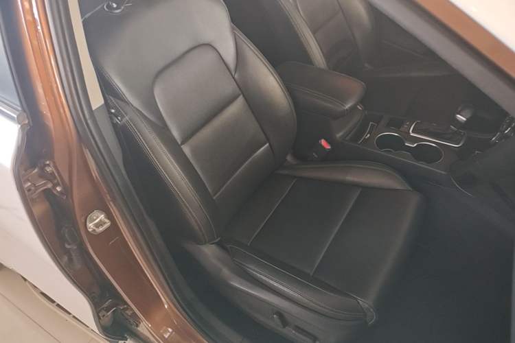 Used Kia KX5 2016 2.0L Automatic 2WD Premium Right Front Seat