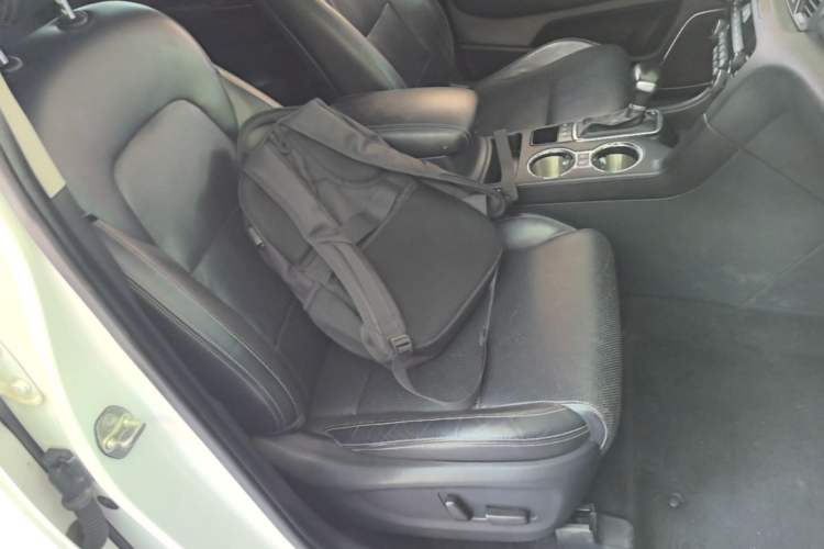 Used Kia KX5 2016 2.0L Automatic 2WD Premium Right Front Seat