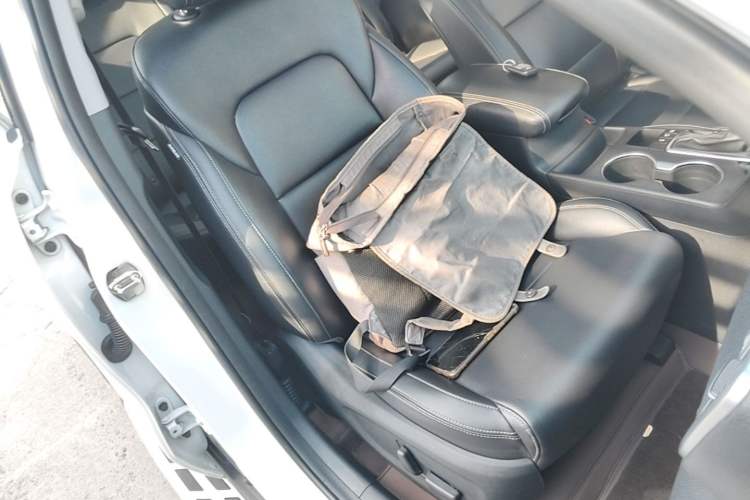 Used Kia KX5 2016 1.6T Automatic Two-Wheel Drive DLX Right Front Seat