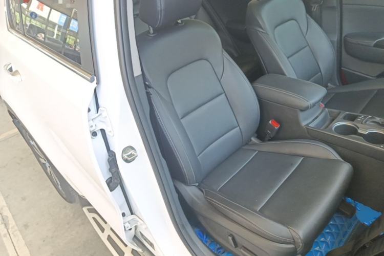 Used Kia KX5 2016 1.6T Automatic Two-Wheel Drive DLX Right Front Seat