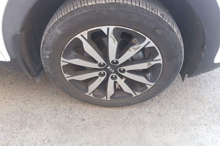 Used Kia KX5 2016 1.6T Automatic Two-Wheel Drive Premium Right Front Wheel Hub