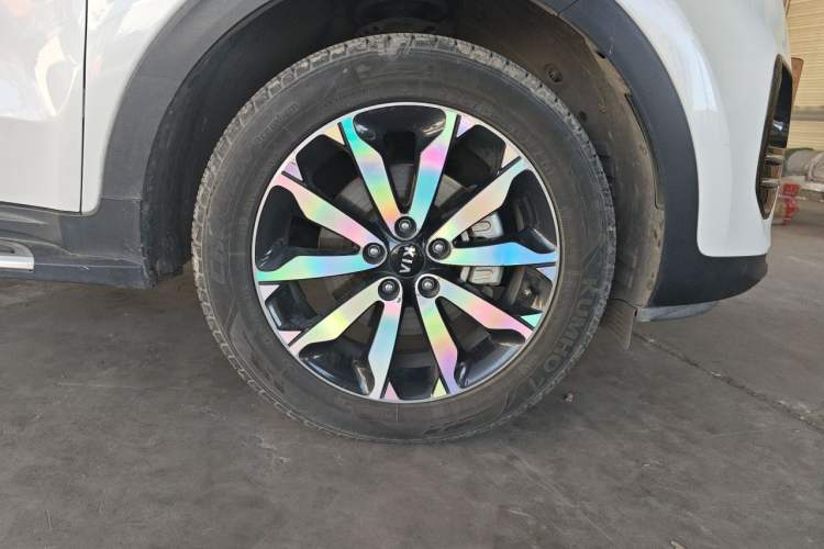 Used Kia KX5 2016 1.6T Automatic Two-Wheel Drive DLX Right Front Wheel Hub