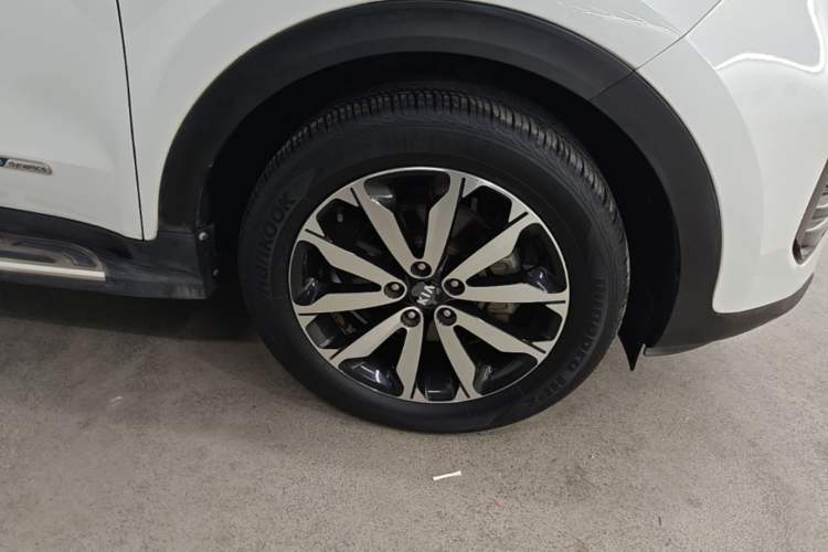 Used Kia KX5 2016 1.6T Automatic Two-Wheel Drive Premium Right Front Wheel Hub