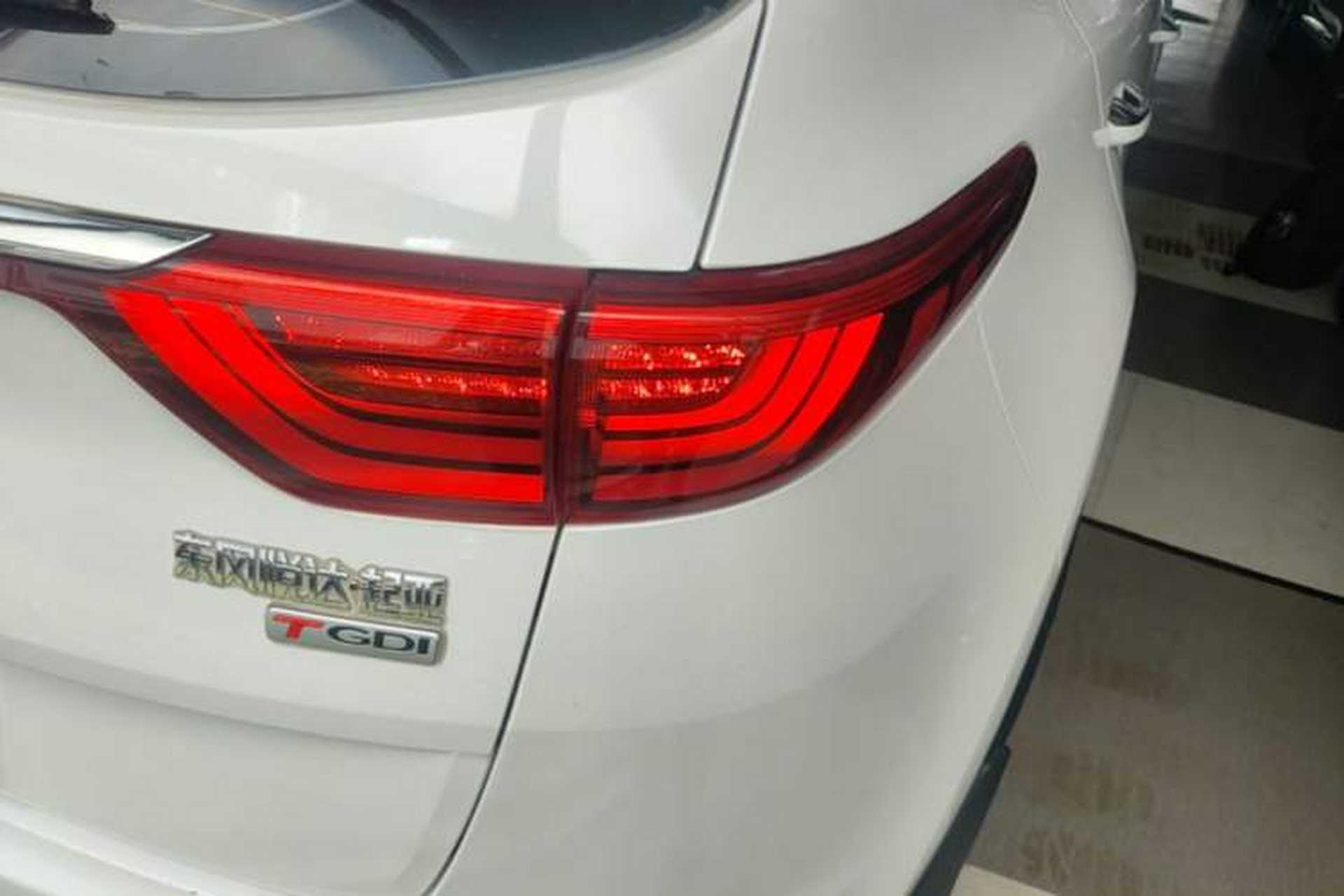 Used Kia KX5 2016 1.6T Automatic Two-Wheel Drive DLX Right Rear Taillight