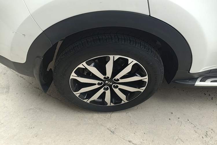 Used Kia KX5 2016 2.0L Automatic 2WD GLS Right Rear Wheel Hub