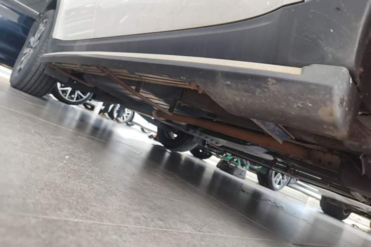 Used Kia KX5 2016 1.6T Automatic Two-Wheel Drive DLX Right Side Sill
