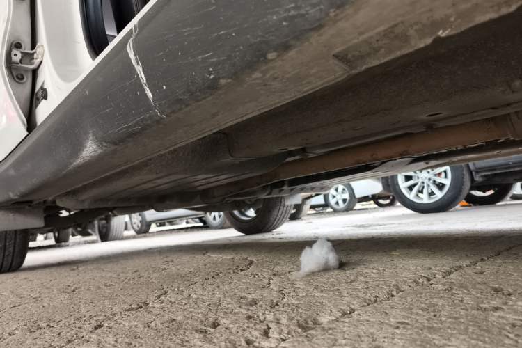 Used Kia KX5 2016 1.6T Automatic Two-Wheel Drive DLX Right Side Sill
