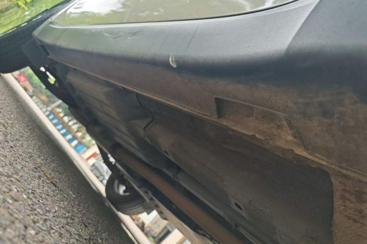 Used Kia KX5 2016 1.6T Automatic Two-Wheel Drive DLX Right Side Sill