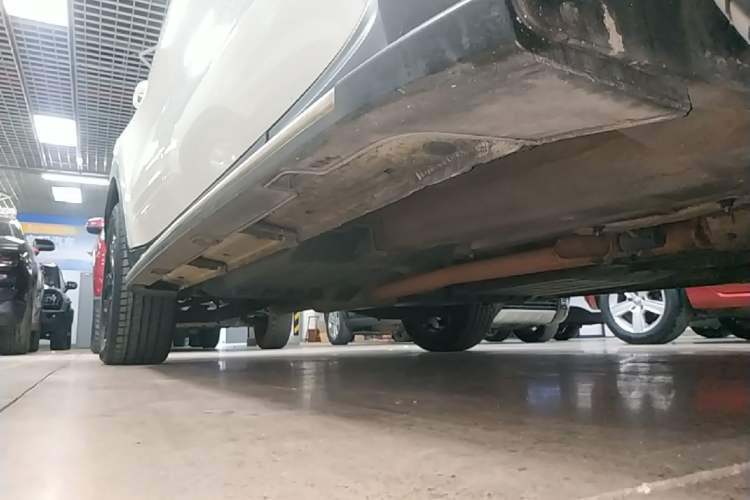 Used Kia KX5 2016 1.6T Automatic Two-Wheel Drive DLX Right Side Sill