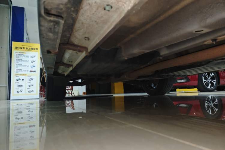 Used Kia KX5 2016 1.6T Automatic Two-Wheel Drive Premium Right Side Sill