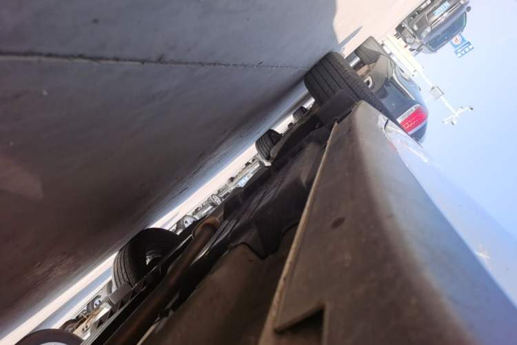 Used Kia KX5 2016 1.6T Automatic Two-Wheel Drive Premium Right Side Sill