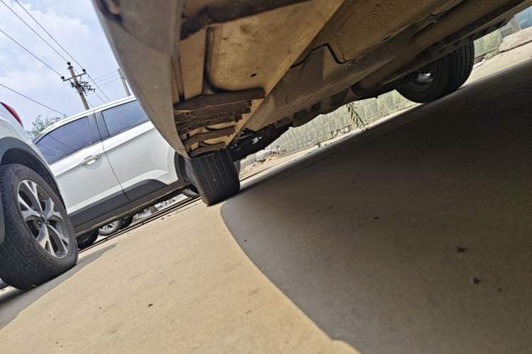 Used Kia KX5 2016 1.6T Automatic Two-Wheel Drive DLX Right Side Sill