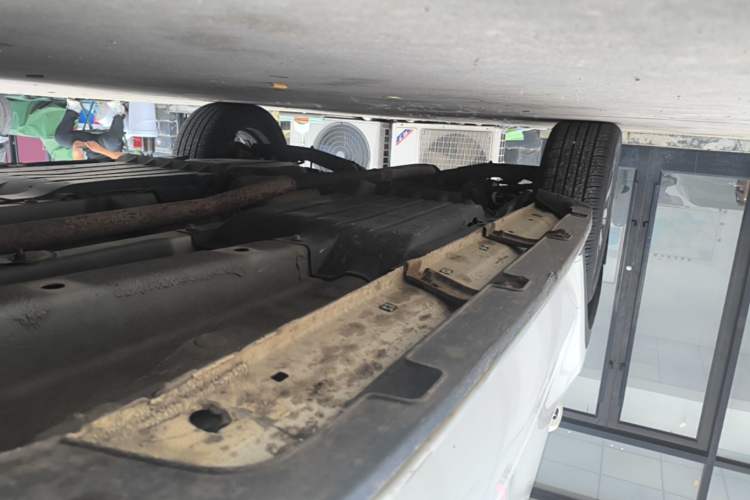 Used Kia KX5 2016 2.0L Automatic 2WD GLS Right Side Sill